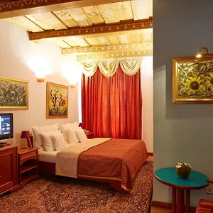 Royal Ricc Hotell